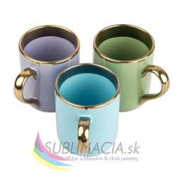 Elegantný farebný hrnček Coffee so zlatým lemom a uškom